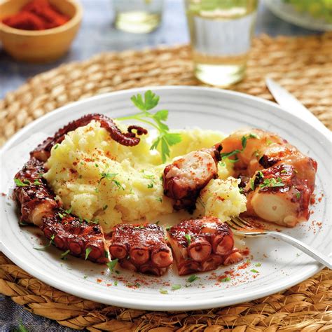 Pulpo braseado en una parrilla