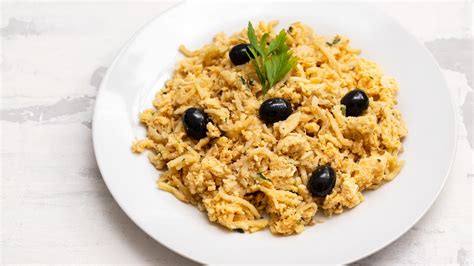 Plato de Bacalao a Brás servido en un restaurante portugués