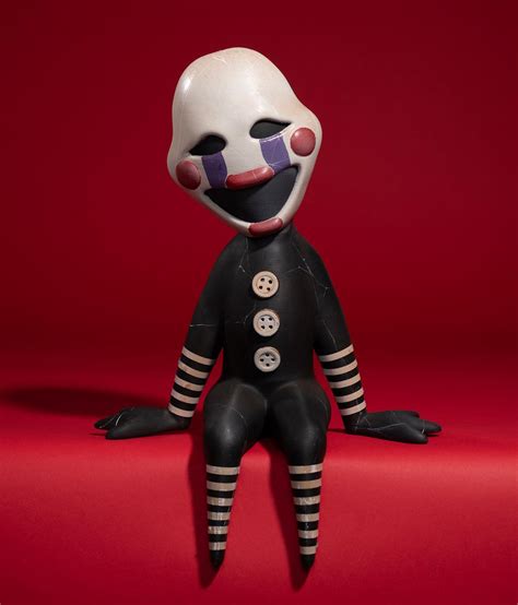 Puppet colocando máscaras en un minijuego