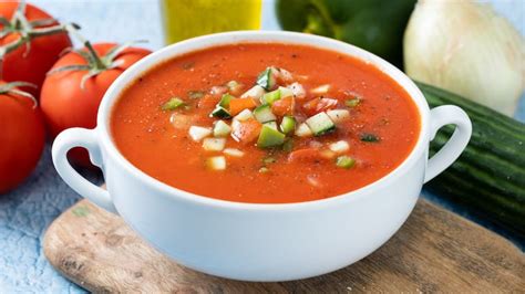 Paso a paso para preparar gazpacho