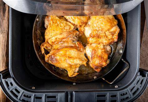 Comparativa de métodos de cocción del pollo: freidora de aire vs. fritura tradicional