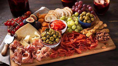 Tabla de tapas variadas en El Librero