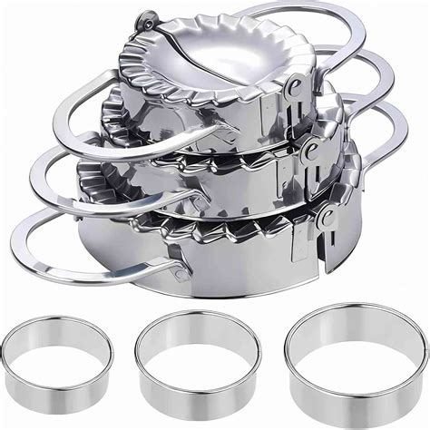 Set de moldes para empanadillas de diferentes tamaños