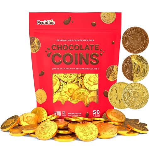 Monedas de chocolate amargo con nueces y frutas