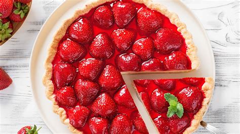 ingredientes frescos para tarta de fresa