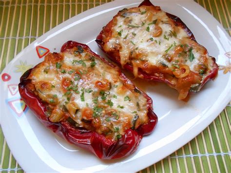 Pimientos rellenos de tofu y calabacín