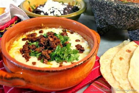 Enchiladas con queso fundido