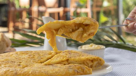 Tortilla de patatas cuajada con mantequilla