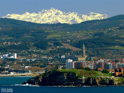 Panorámica de Gijón al atardecer