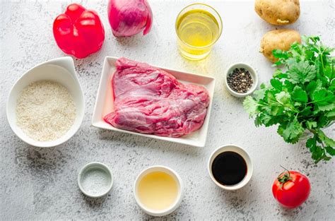 Ingredientes para cinta de lomo guisada