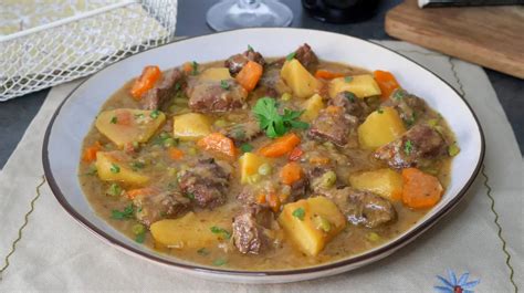 Plato de cinta de lomo guisada con patatas