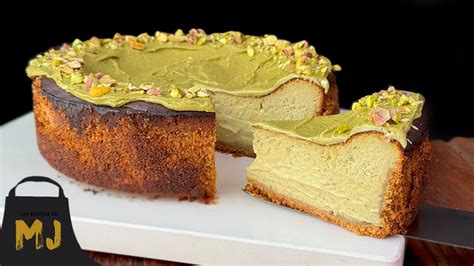 Tarta de crema con harina de espelta lista para servir